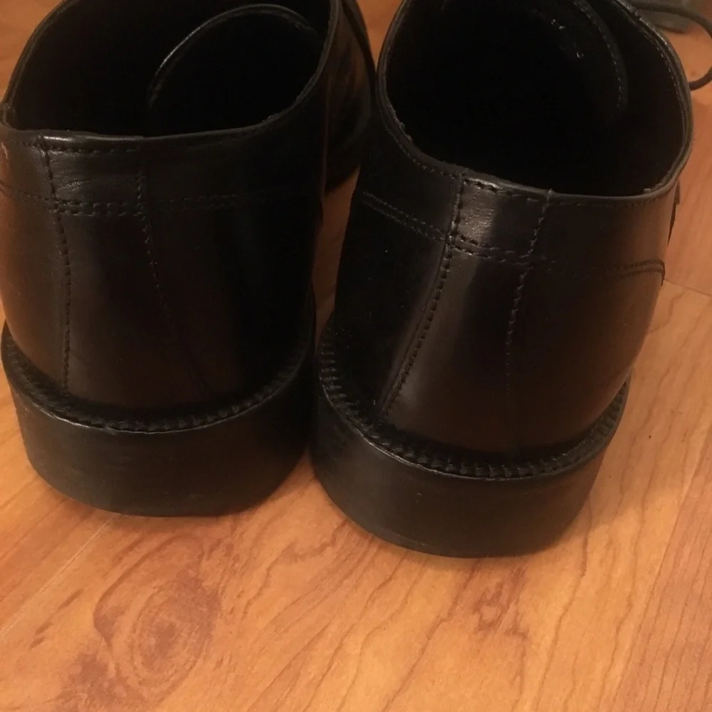 Johnston & Murphy Cap Toe Black Leather Shoes